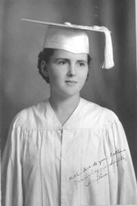 SR Bellefeuille Julie Graduate