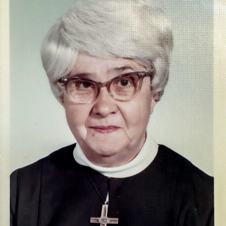 Sr. Marie Anita Abadie headshot color