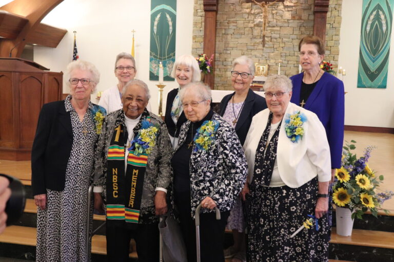 Jubilarian srs Maureen O’Brien, Josita Colbert, Maureen Toomey, and Claire Pierz Windsor Jubilee w EWLT Sisters Roberta Rzeznik, Maria Delaney, Ginny Scally and Patricia O’Brien